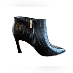 NWOT Alligator faux leather heeled boots.